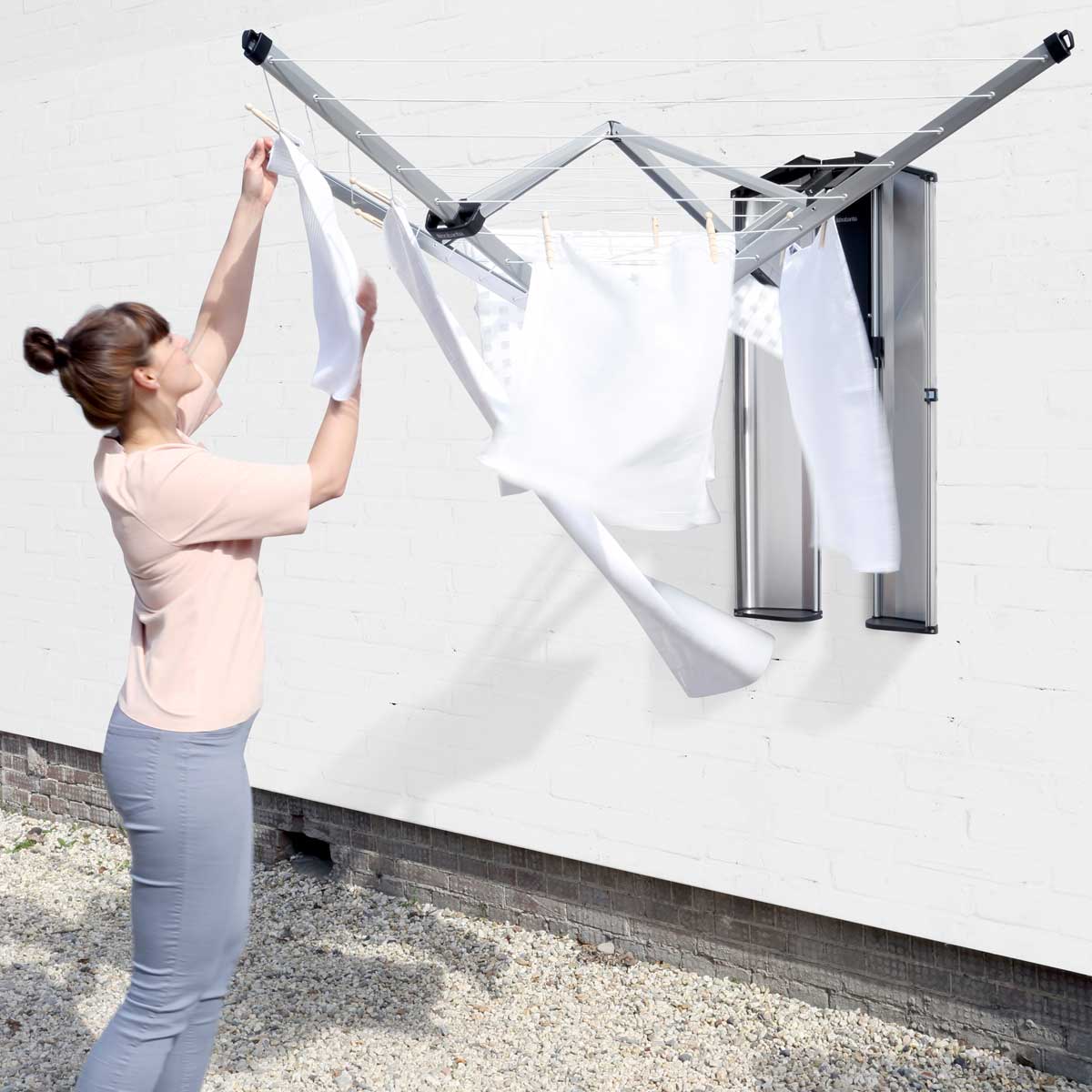 מתקן כביסה מתקפל לקיר WallFix מכסה נירוסטה 24 מטר ברבנטיה