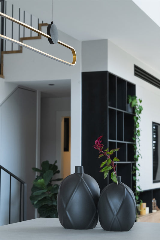 כד חרס YOTA שחור